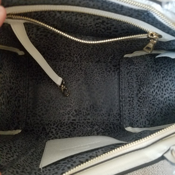 Longchamp Heritage Cream Satchel Bag - Picture 11 of 16